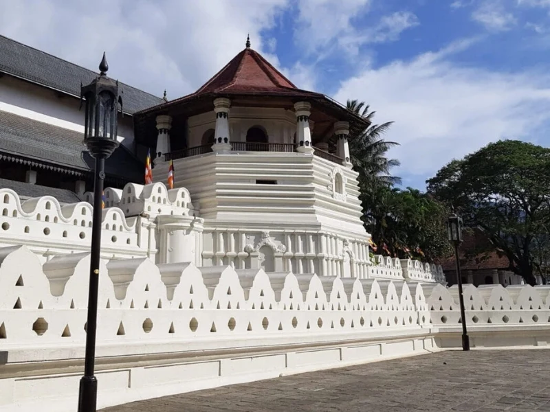 Sri Lanka Essence Journey