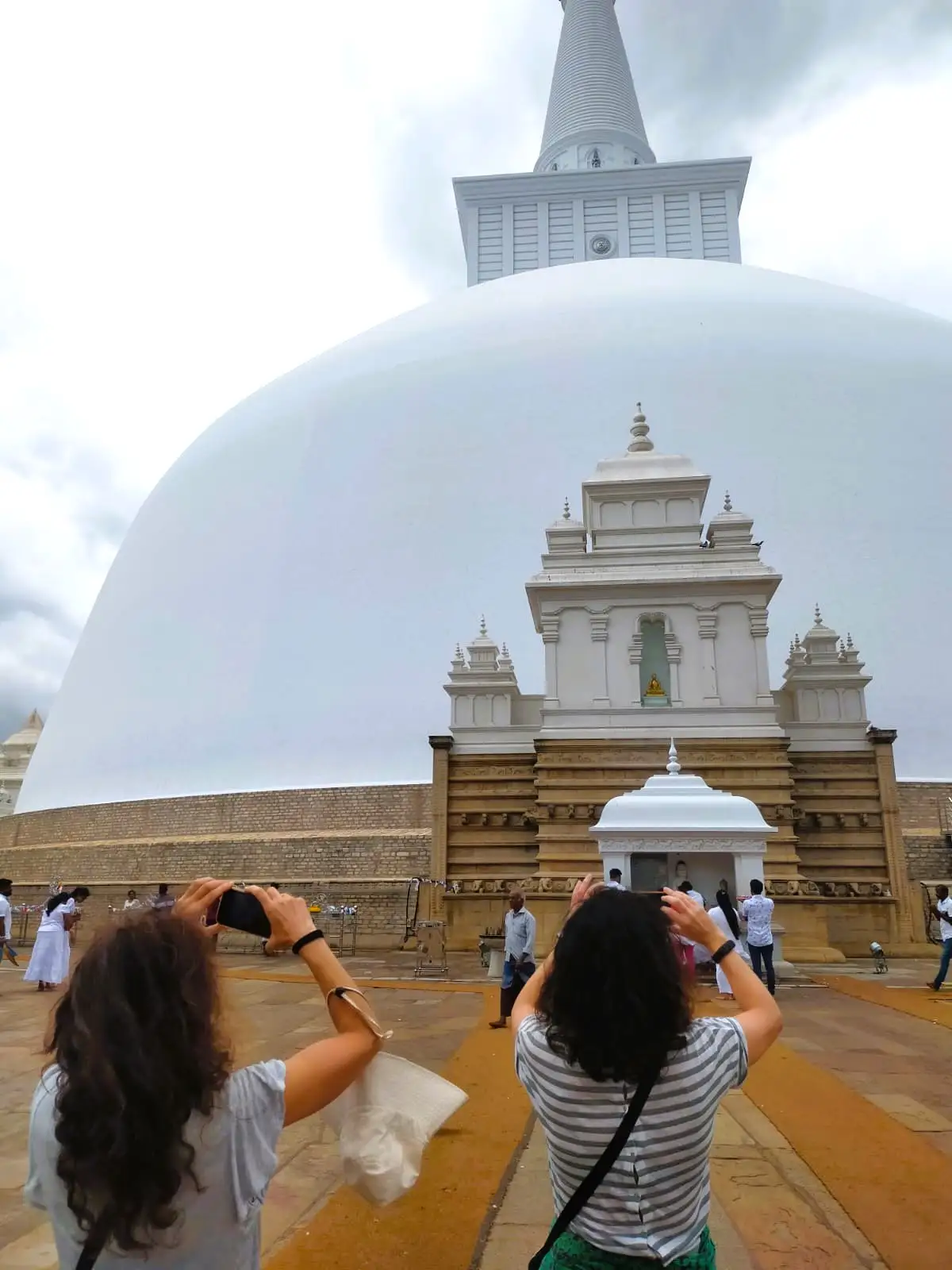 Yapahuwa · Anuradhapura · Kandy – Sri Lanka Classic Explorer Tour